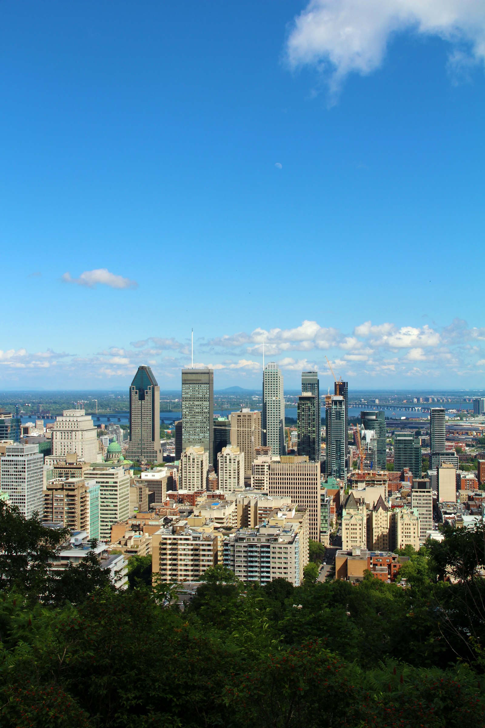 Quebec PEQ reopening 2026 — Montreal city view