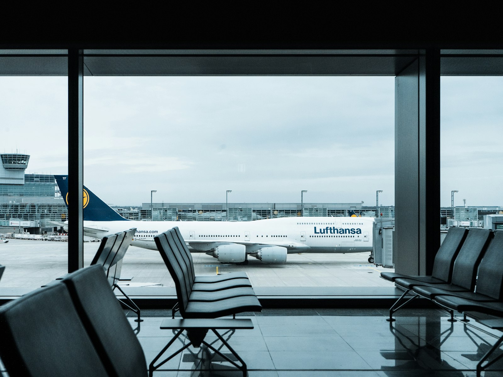 Schengen EES biometric border 2026 for African travellers at a European airport